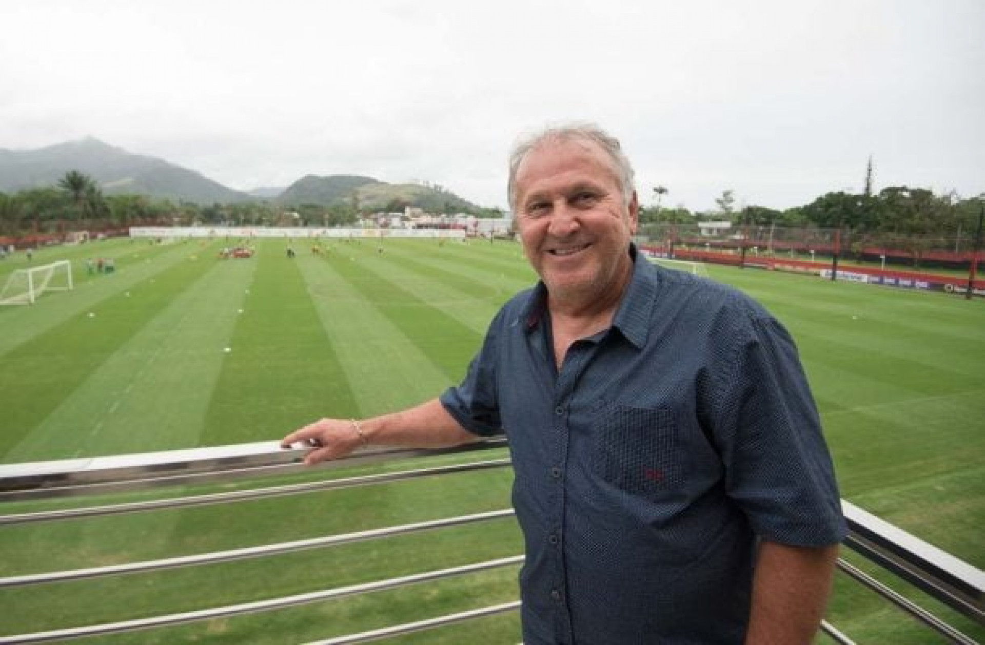 Zico negocia volta &agrave; TV para participa&ccedil;&atilde;o especial na cobertura da Copa do Mundo 2026