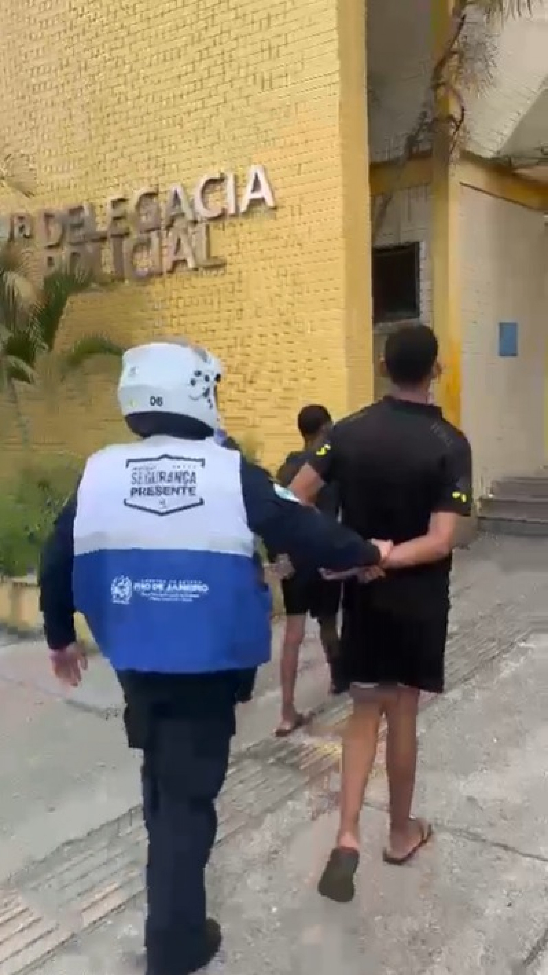 Adolescente com seis passagens é apreendido por tentativa de roubo em Irajá