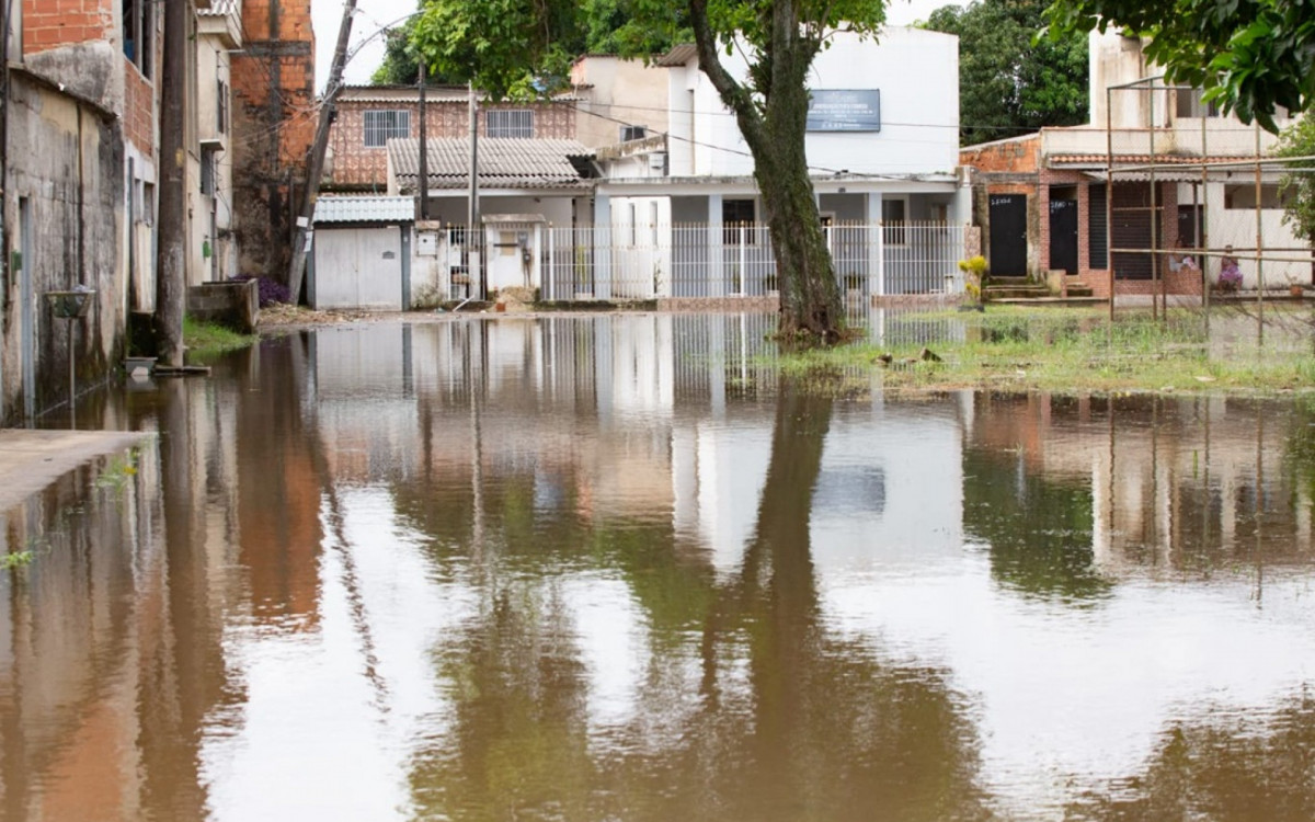 Chuva em Santa Cruz teve acumulado de 94,2 mm e deixou o Lote 2 alagado
