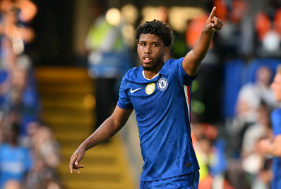 Andrey Santos destaca início de Rayan no futebol inglês: 'Potencial enorme'