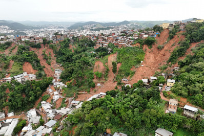 Aparelho que capta sinal de celular em presídio é usado em buscas em Juiz de Fora