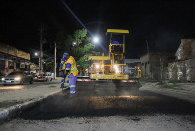Recapeamento avança na Américo Cardoso e equipes atuam em ritmo intensificado em Itaboraí