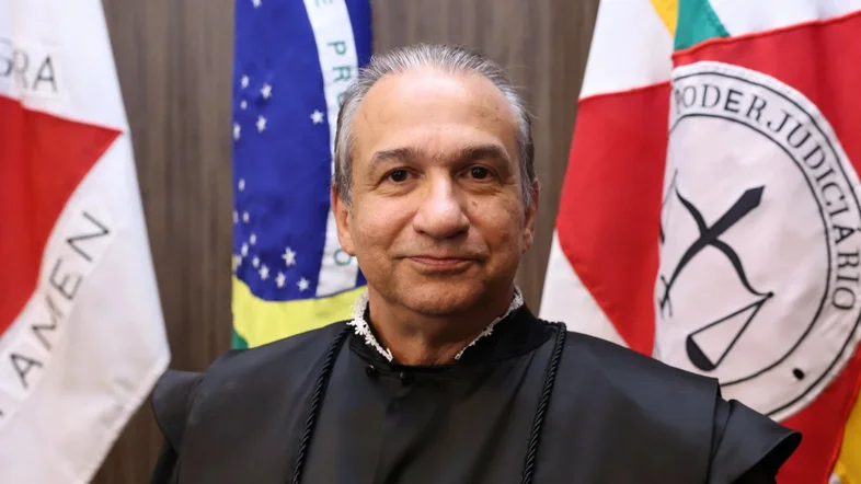 CNJ afasta desembargador que absolveu homem por estupro de menina em MG