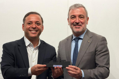 Rodrigo Neves e prefeito de Barcelona acertam realização em Niterói da maior feira do mundo sobre economia do mar