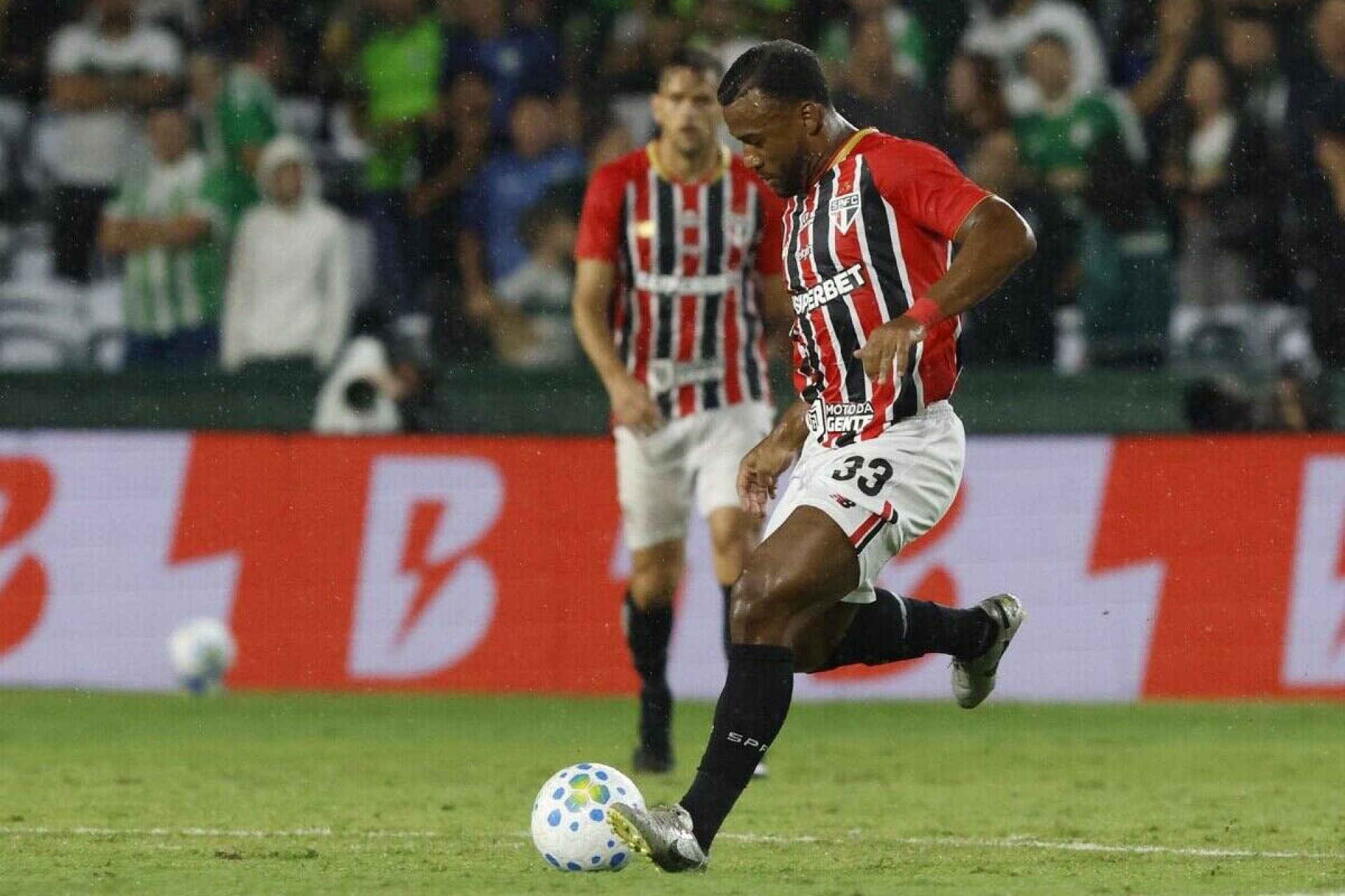 Luan retoma espa&ccedil;o com Crespo e busca renova&ccedil;&atilde;o com o S&atilde;o Paulo