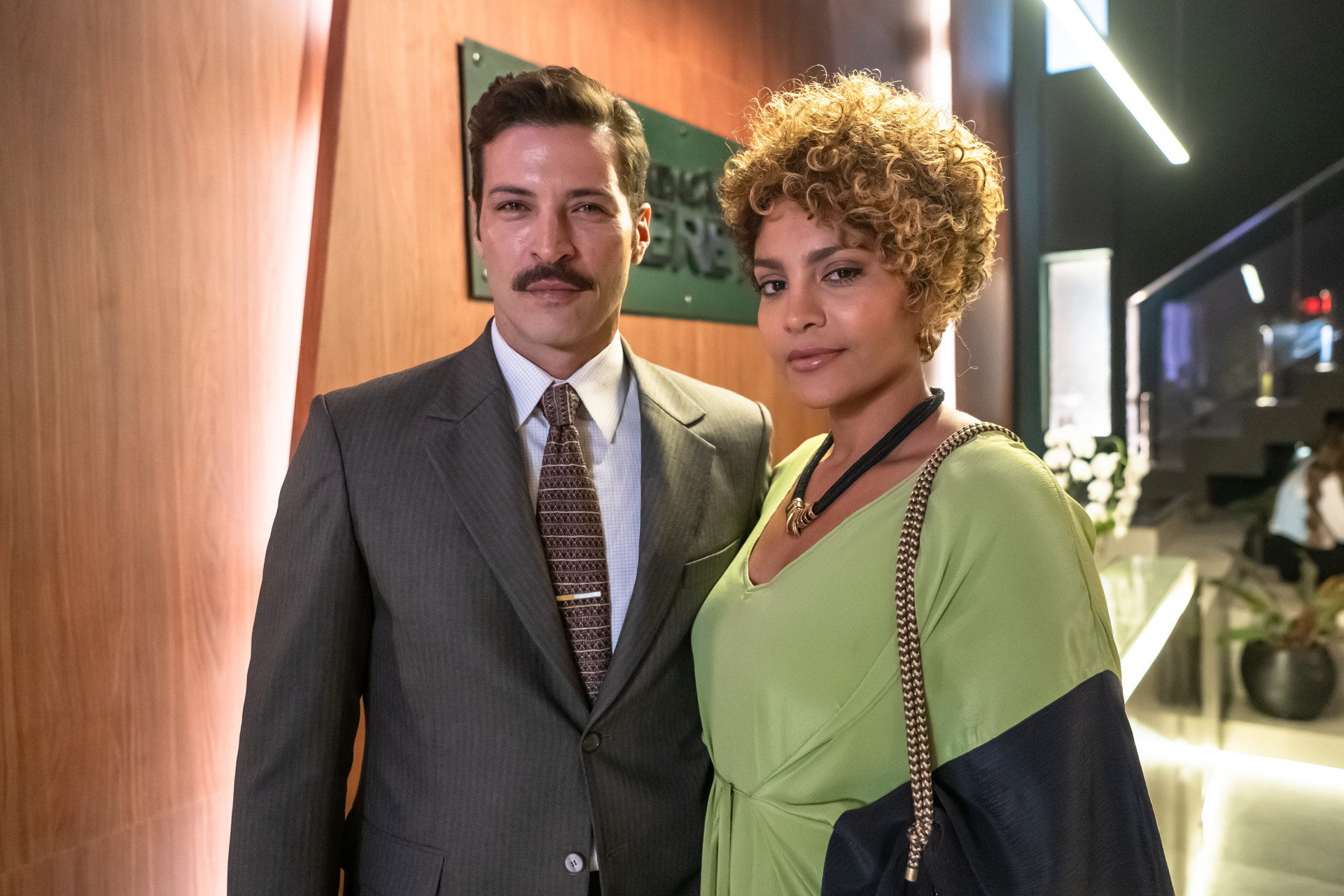 Leandro Lima interpreta Herculano, marido de Lena (Barbara Reis), em 'Três Graças' - Estevam Avellar / TV Globo