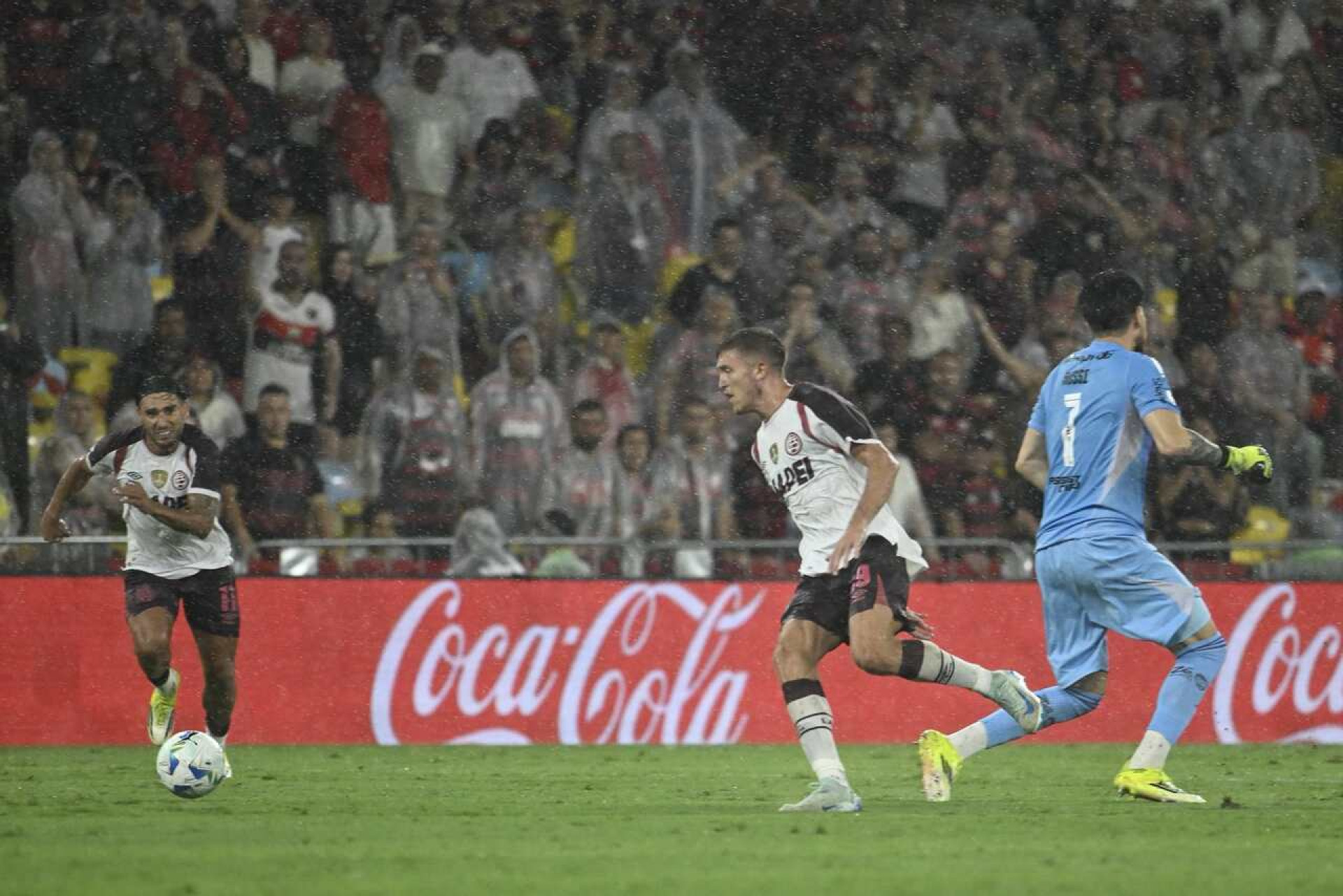 Lan&uacute;s, na prorroga&ccedil;&atilde;o, &eacute; campe&atilde;o da Recopa em cima do Flamengo