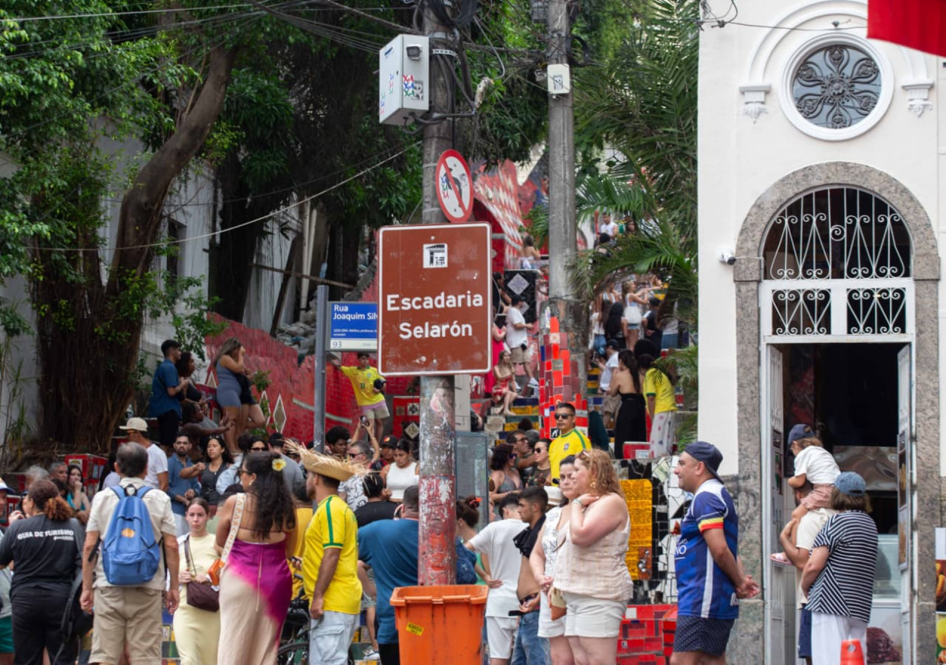 Escadaria Selarón fica entre Santa Tereza e Lapa - Érica Martin / Agência O Dia