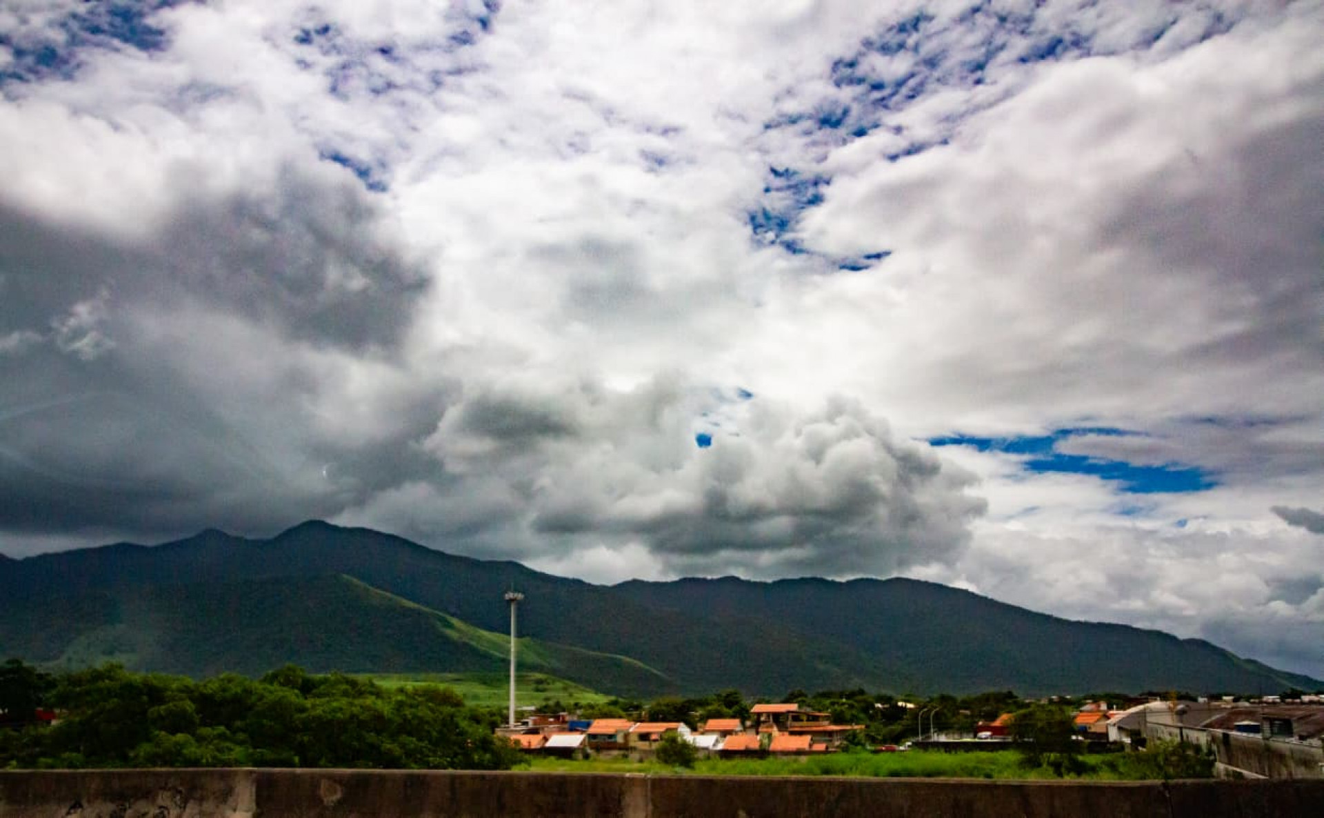 Tempo segue instável no Rio - Érica Martin / Agência O Dia