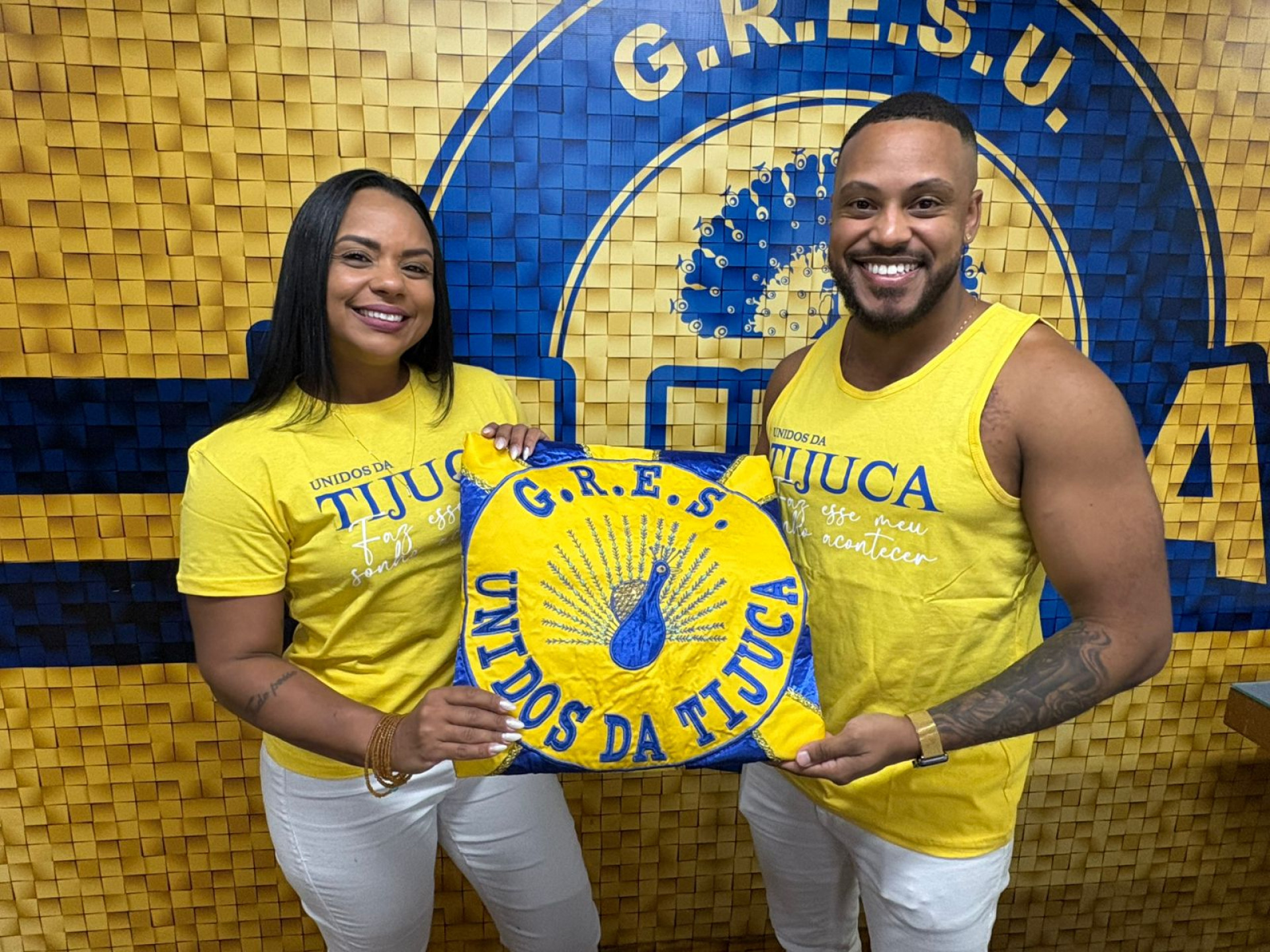 Marcinho Siqueira e Cristiane Caldas é o novo primeiro casal de mestre-sala e porta-bandeira da Unidos da Tijuca - Divulgação