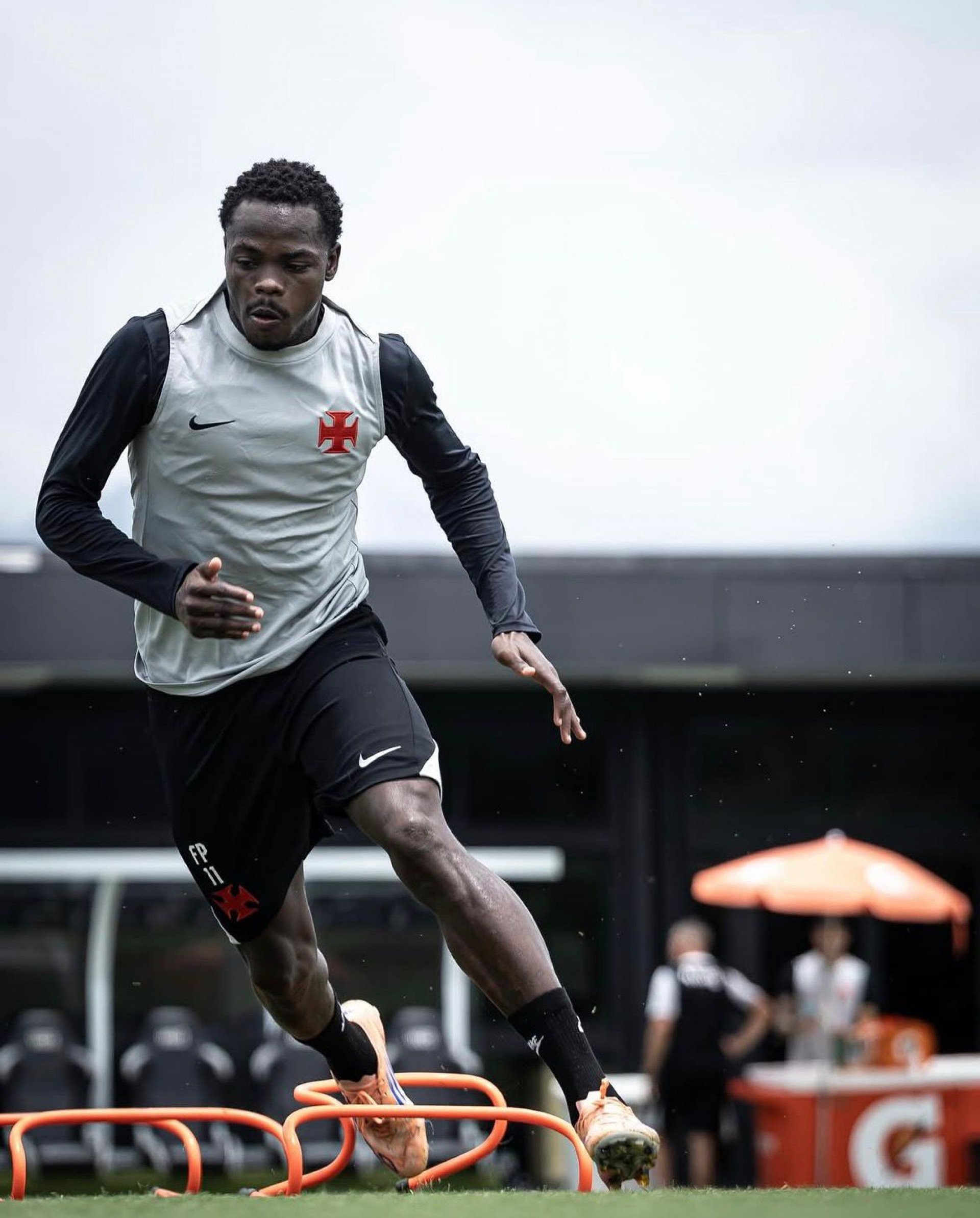 Andrés Goméz vive grande fase pelo Vasco