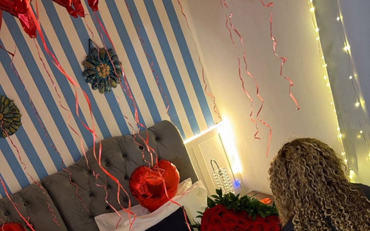 Vivi Noronha, ex de Poze do Rodo, &eacute; pedida em namoro por Da F&uacute;ria