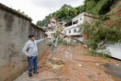 Perdas materiais serão recuperadas, diz Lula em visita a Minas Gerais