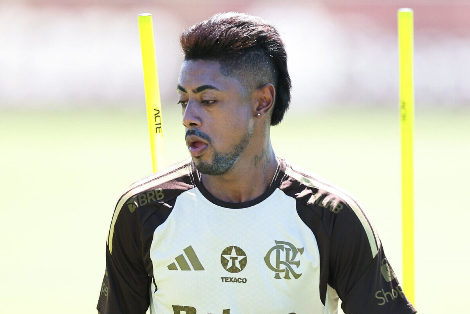 Flamengo vai poupar quatro titulares na semifinal do Carioca