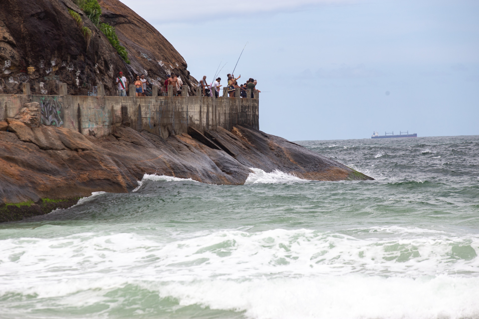 Movimenta&ccedil;&atilde;o na Praia do Leme, Zona Sul do Rio, neste s&aacute;bado (28)  - &Eacute;rica Martin/Ag&ecirc;ncia O Dia