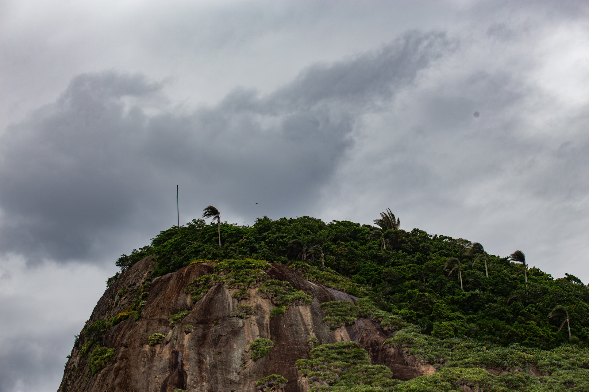Tempo inst&aacute;vel deve permanecer na capital nos pr&oacute;ximos dias. - &Eacute;rica Martin/Ag&ecirc;ncia O Dia