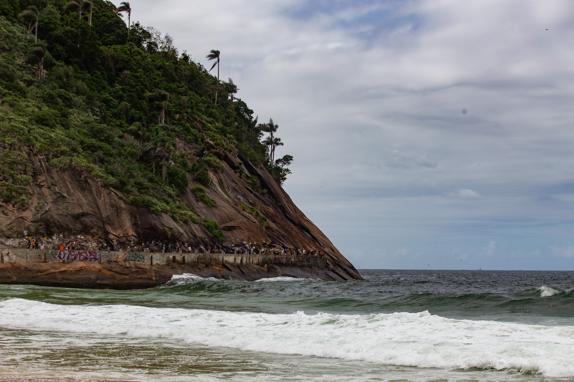 Movimentação na praia do Leme , na Zona Sul do Rio de Janeiro neste sábado (28) . Foto Érica Martin/Agência O Dia - Erica Martin/Agencia O Dia