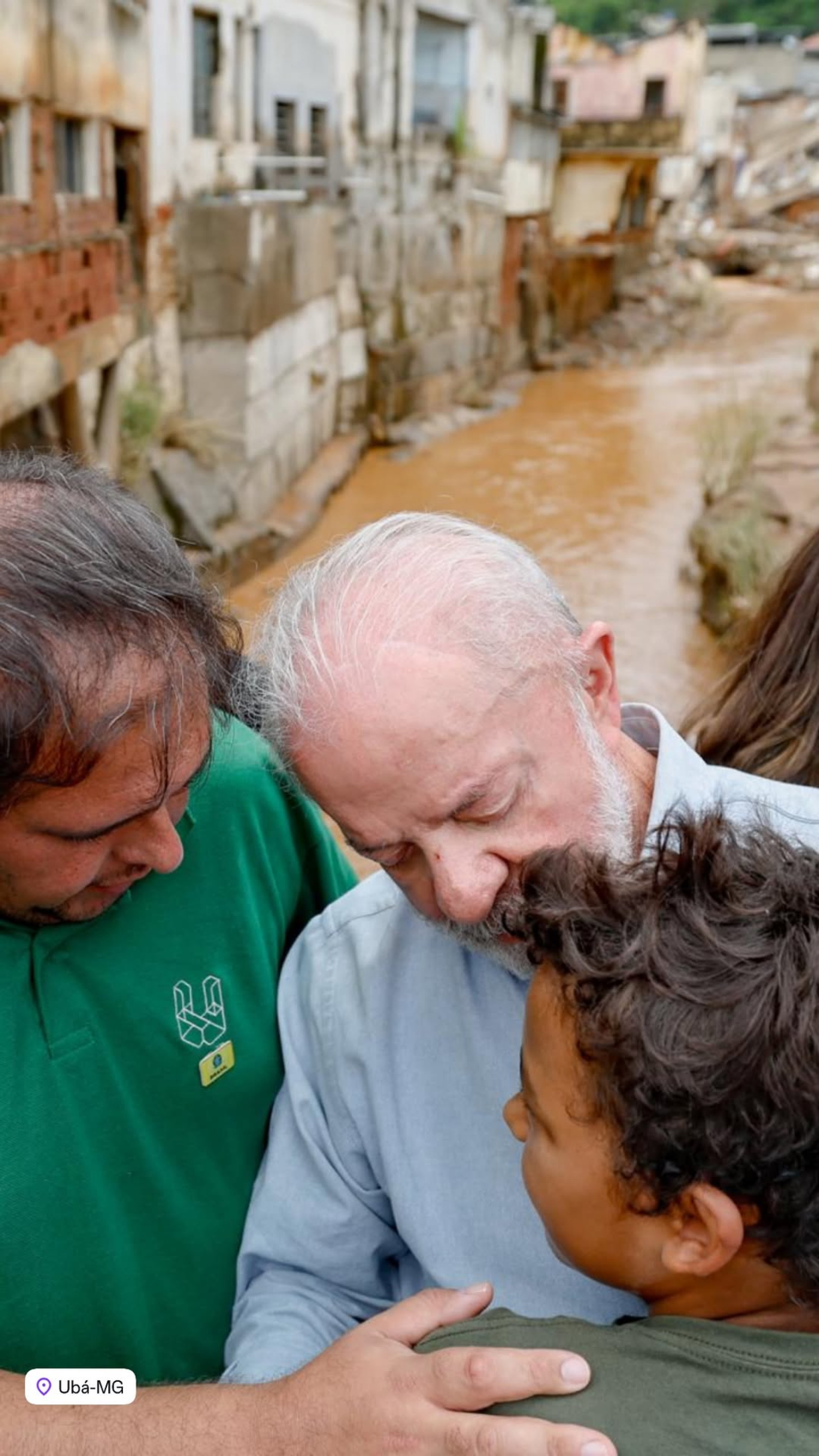 Lula visita região atingida por enchentes em Ubá, Minas Gerais - Reprodução / Instagram