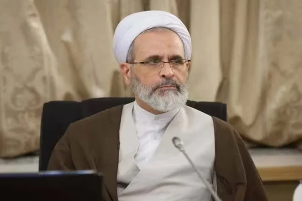 Irã anuncia aiatolá Alireza Arafi como líder supremo interino após morte de Khamenei