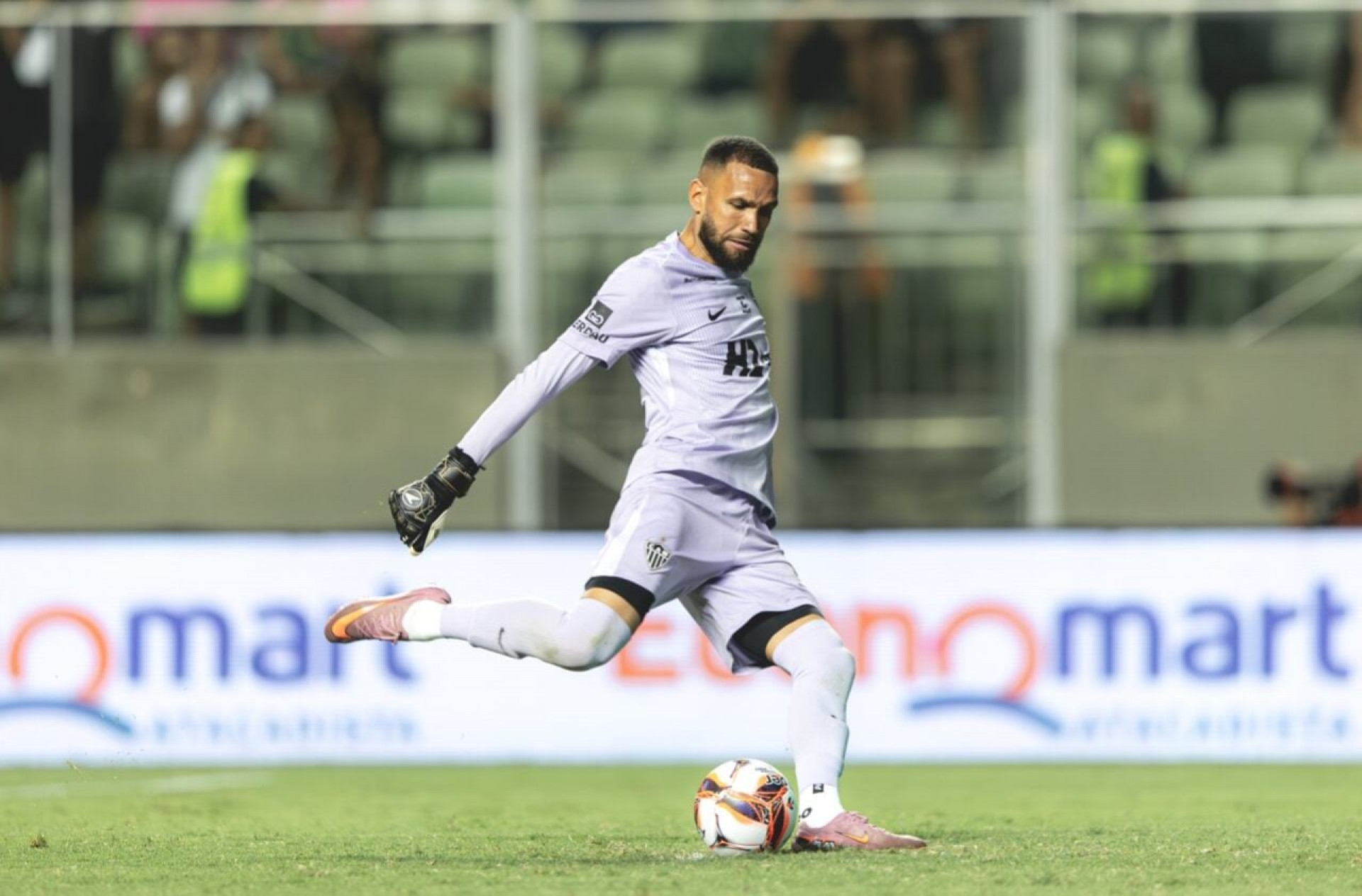 Everson, mais uma vez decisivo para o Galo e ainda sonhando com a Sele&ccedil;&atilde;o Brasileira