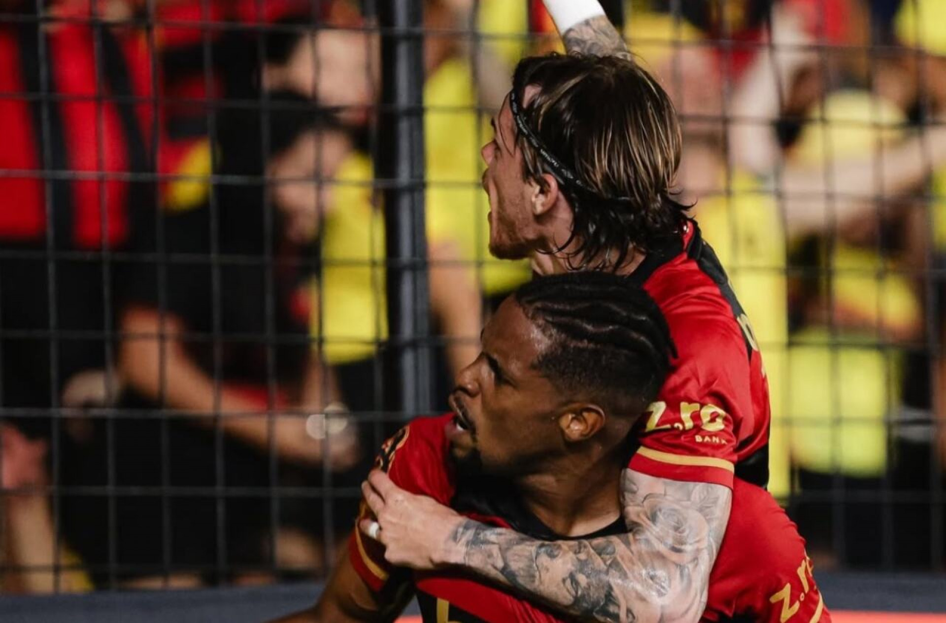 Sport e Na&uacute;tico fazem jogo insano na ida da final pernambucana: 3 a 3