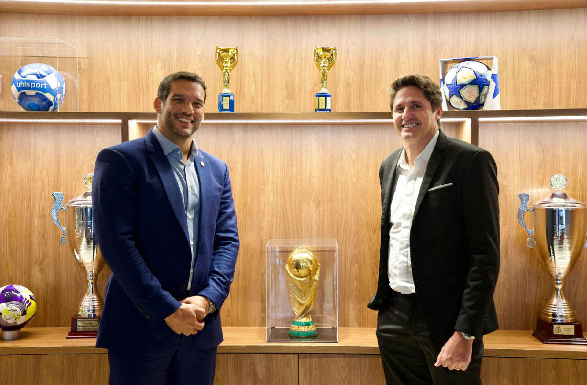 Pentacampe&atilde;o do mundo, Edmilson &eacute; contratado pela CBF; saiba fun&ccedil;&atilde;o