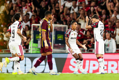 Com show de Paquetá e Pedro, Flamengo atropela o Madureira e vai à final do Carioca