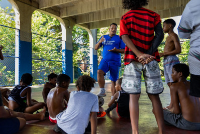 Projeto abre três mil vagas para atividades esportivas em comunidades do Rio