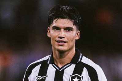 Joaquín Correa busca conquistar espaço no Botafogo depois de se recuperar de lesão