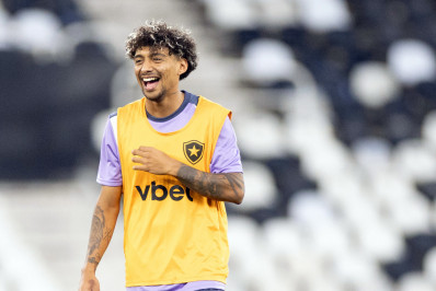 Com reforços, Botafogo divulga relacionados para jogo contra Flamengo