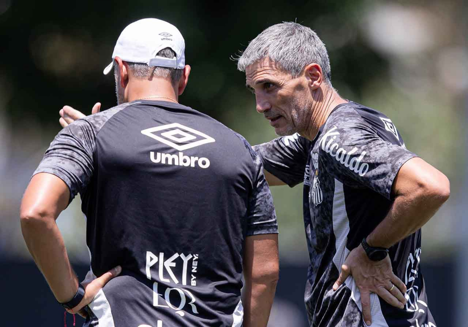 Santos busca aproveitar semana cheia para aperfei&ccedil;oar varia&ccedil;&otilde;es t&aacute;ticas