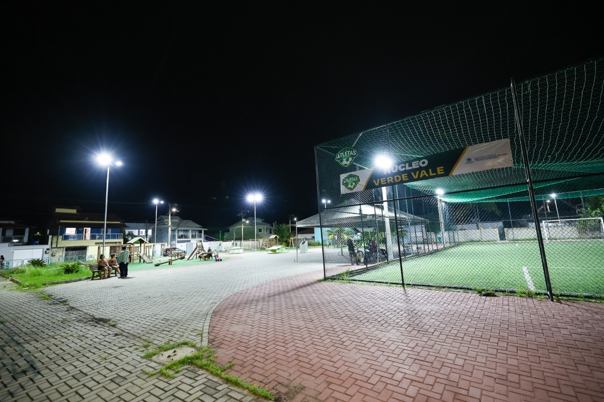 Saquarema já conta com 27 mil pontos de iluminação pública modernizados - Divulgação/Prefeitura de Saquarema