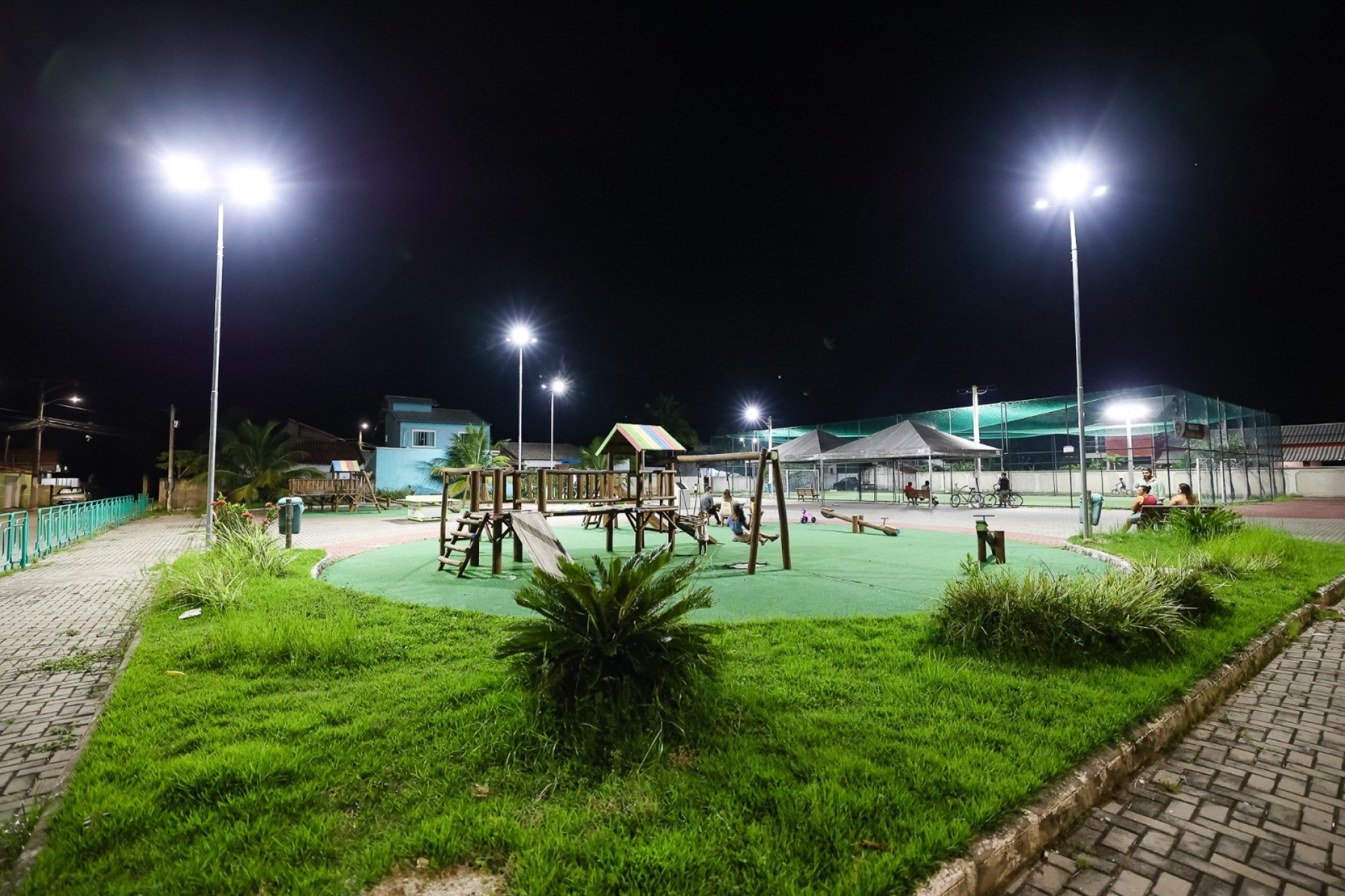 Saquarema já conta com 27 mil pontos de iluminação pública modernizados - Divulgação/Prefeitura de Saquarema