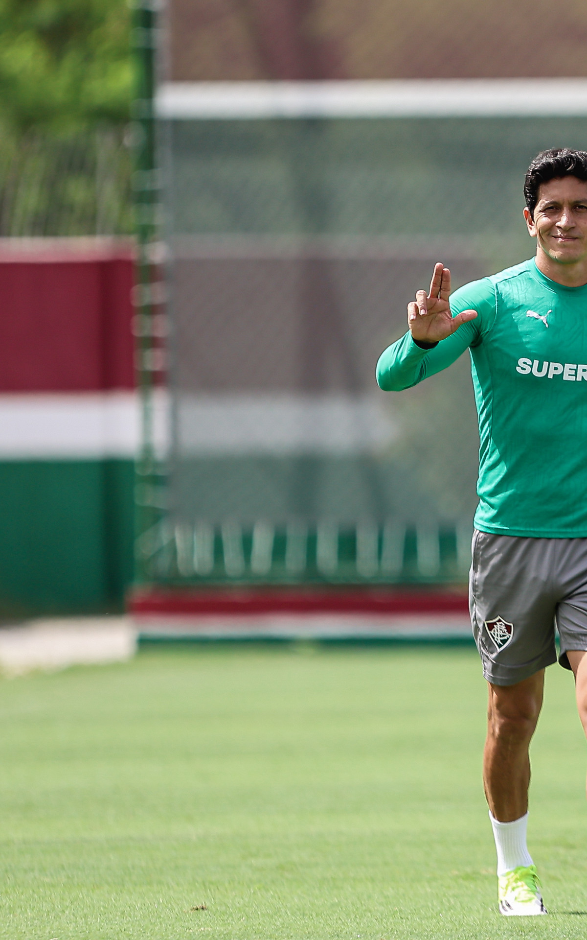 &Iacute;dolo do Fluminense, Germ&aacute;n Cano treinou com o elenco - Lucas Mer&ccedil;on / Fluminense