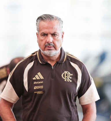 Boto comenta  conversas por Thiago Almada: ‘Não entraremos em leilões’