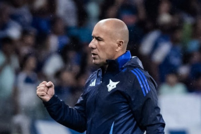 Flamengo negocia com Leonardo Jardim para substituir Filipe Luís