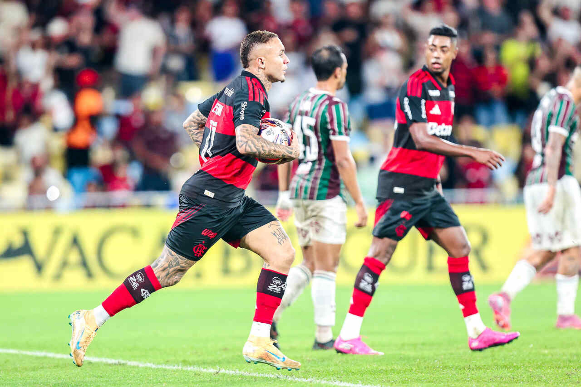 Flamengo amplia seu pr&oacute;rpio recorde de finais do Carioca e encara Fluminense