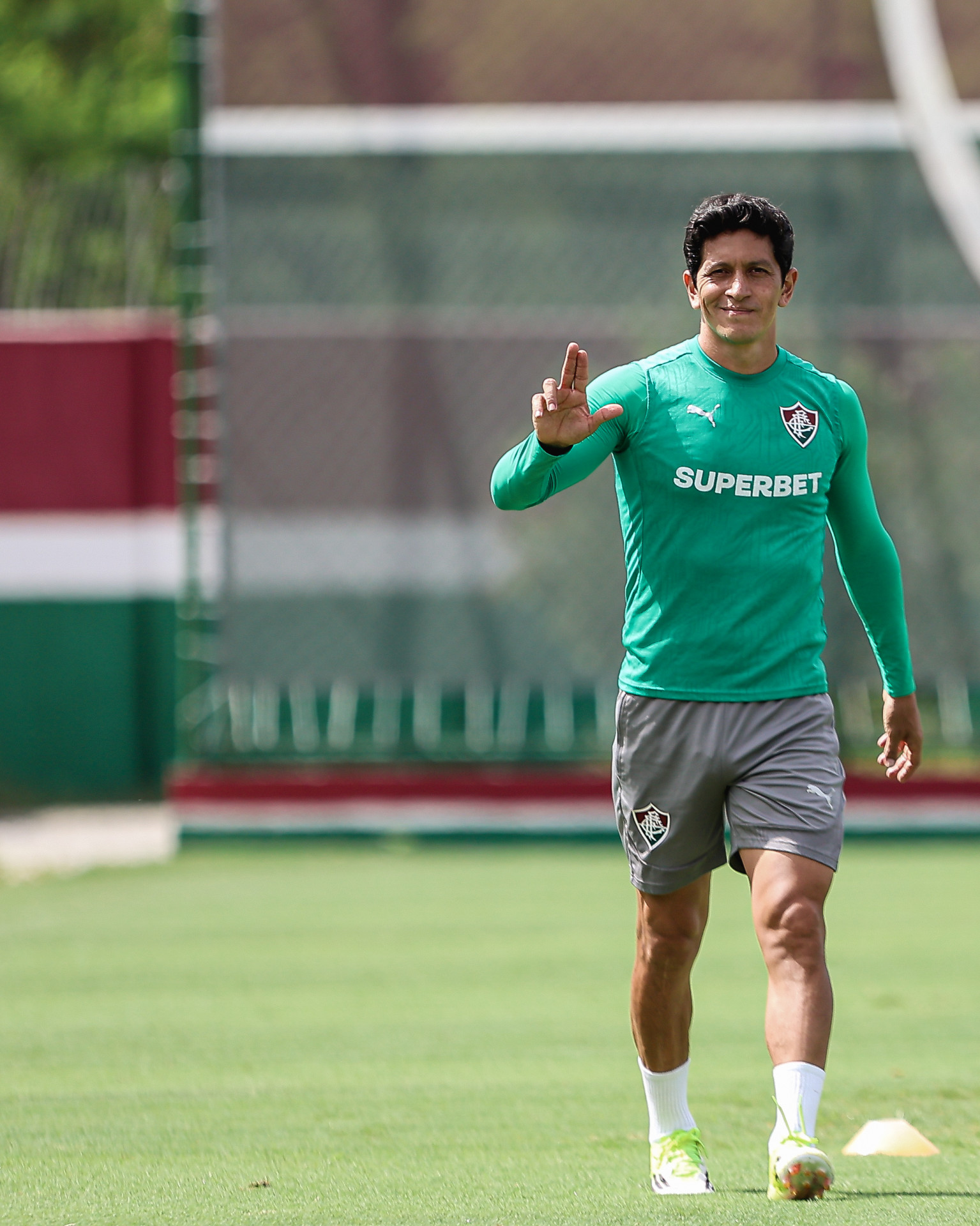 &Iacute;dolo do Fluminense, Germ&aacute;n Cano treinou com o elenco - Lucas Mer&ccedil;on / Fluminense