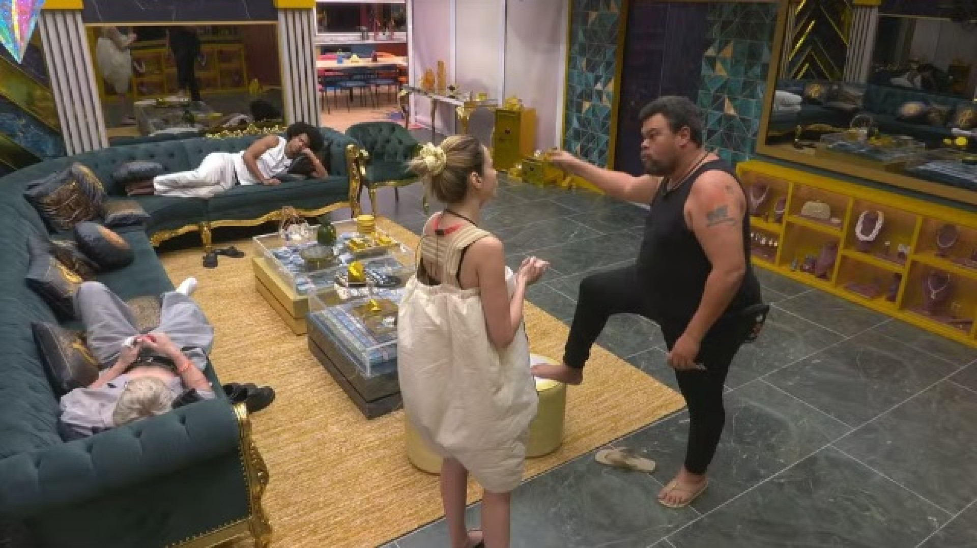 Ana Paula e Babu discutem ap&oacute;s noite marcada por acusa&ccedil;&otilde;es de trai&ccedil;&atilde;o - Reprodu&ccedil;&atilde;o