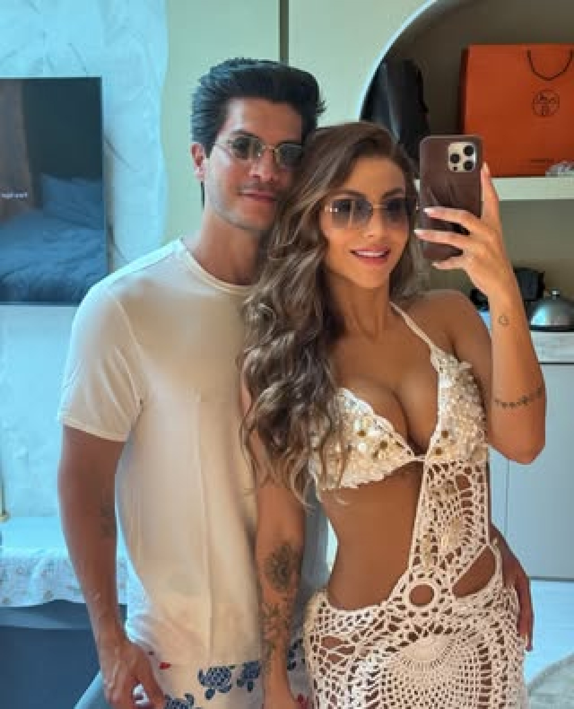 Arthur Aguiar faz 37 anos e recebe declaração apaixonada da mulher