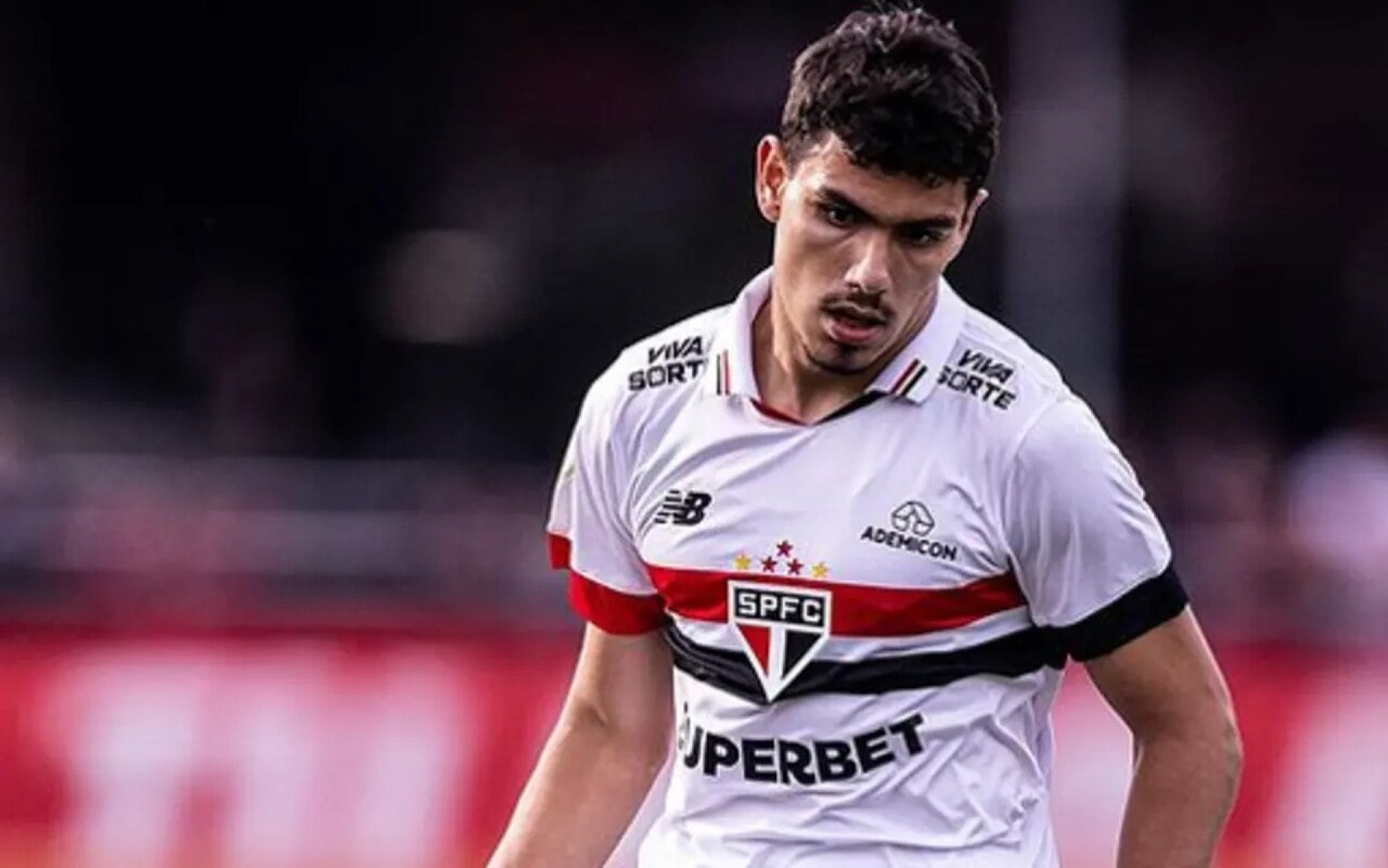 Moreira volta ao S&atilde;o Paulo ap&oacute;s rescindir empr&eacute;stimo com o Porto