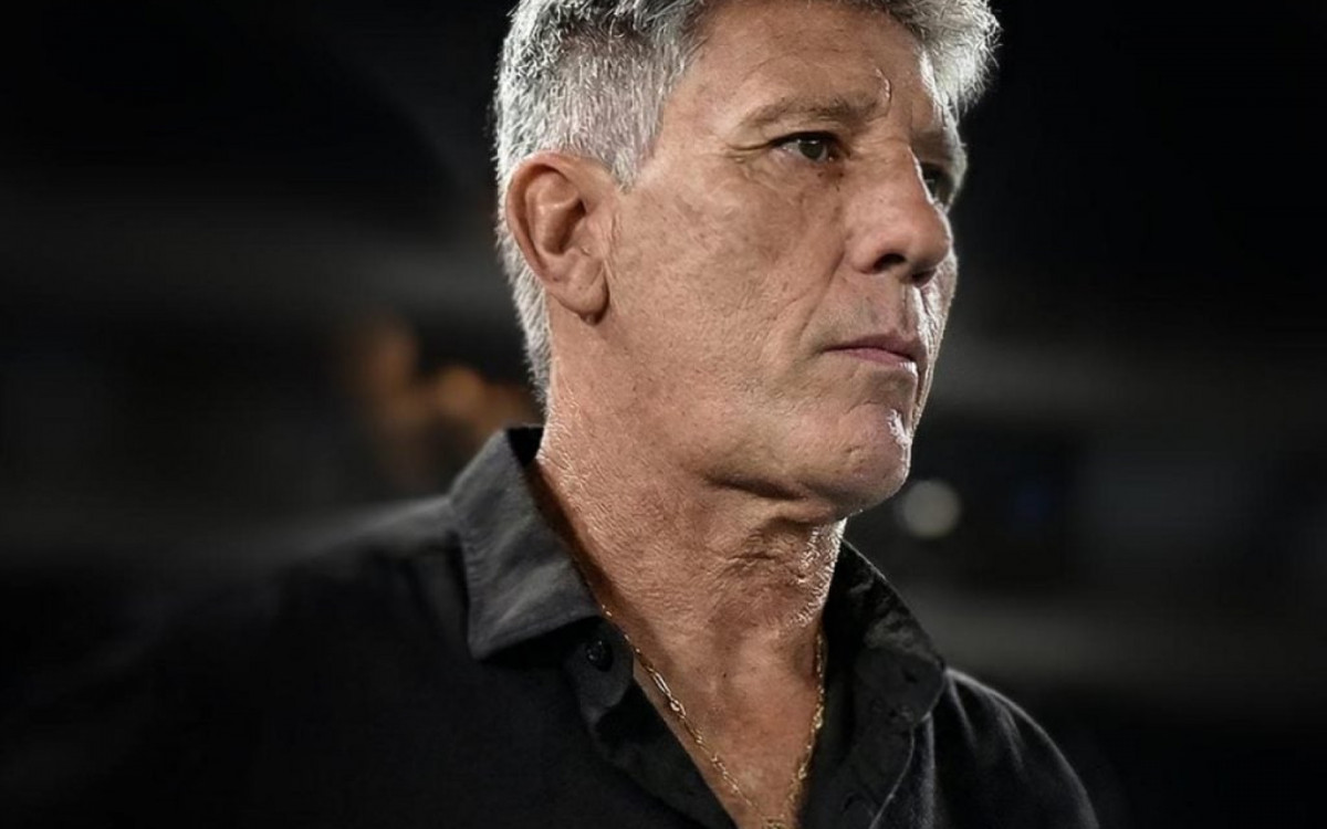 Renato Ga&uacute;cho comanda primeiro treino no Vasco