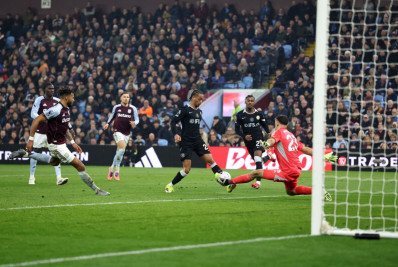 Com 'hat-trick', João Pedro comanda virada do Chelsea sobre o Aston Villa