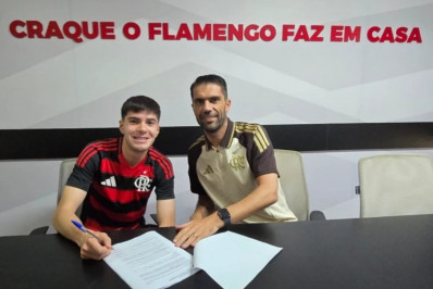 Flamengo confirma a contratação de joia do América-MEX para a base