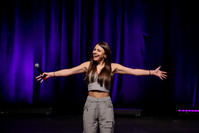 Bruna Louise fala sobre pressão, sucesso e conquista feminina em especial 