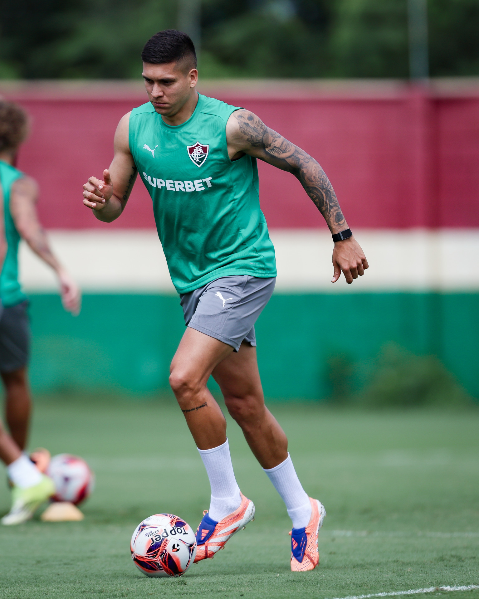 Zagueiro Julian Millan &eacute; refor&ccedil;o do Flu -  Marcelo Gon&ccedil;alves / Fluminense FC