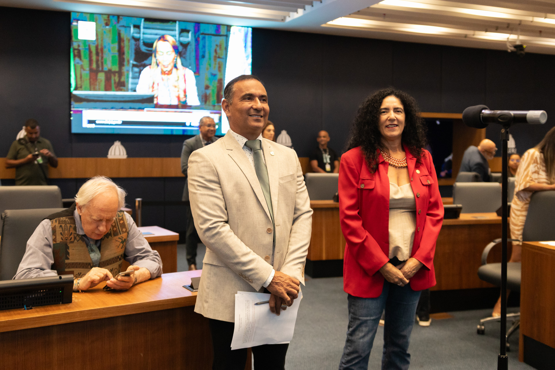 Deputado Renato Machado, novo líder da bancada do PT na Alerj, ao lado de Marina do MST - Divulgação