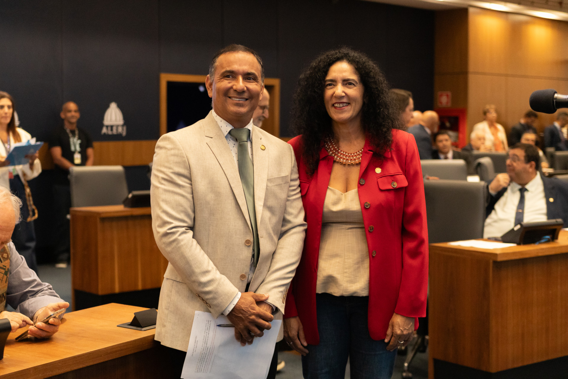 Deputado Renato Machado, novo líder da bancada do PT na Alerj, ao lado de Marina do MST - Divulgação