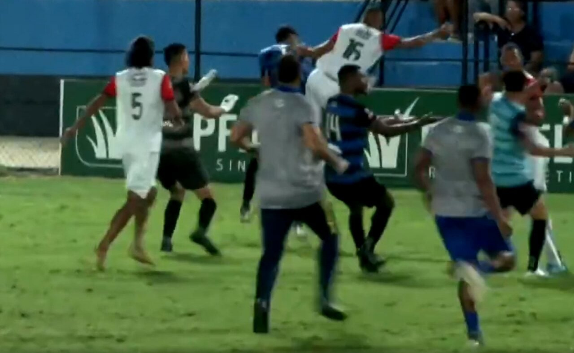 Jogo do Campeonato Potiguar termina em pancadaria e interven&ccedil;&atilde;o policial