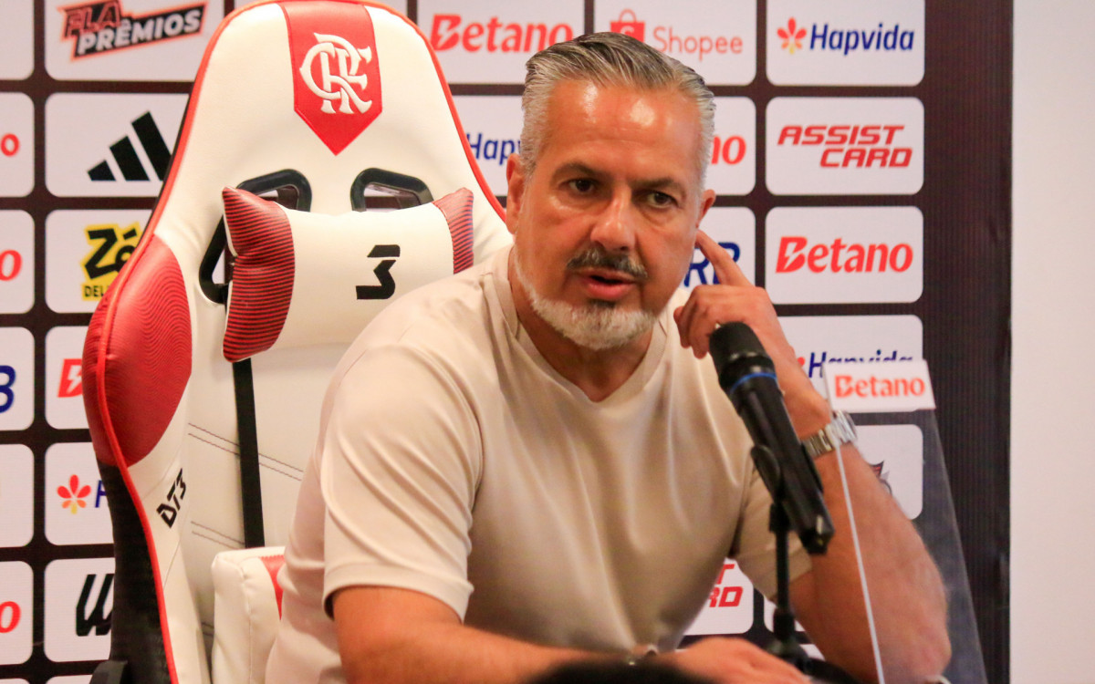 Pressionado nos bastidores, José Boto tem futuro incerto na diretoria de futebol do Flamengo